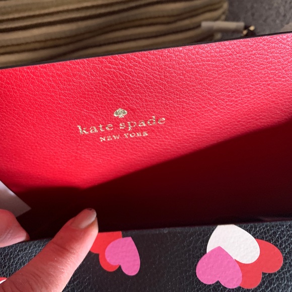 Authentic Kate spade Colorblock leather Hearts prints large Tote/Wristlet - Picture 7 of 16